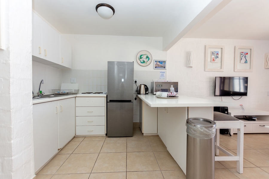 To Let 1 Bedroom Property for Rent in Mykonos Western Cape